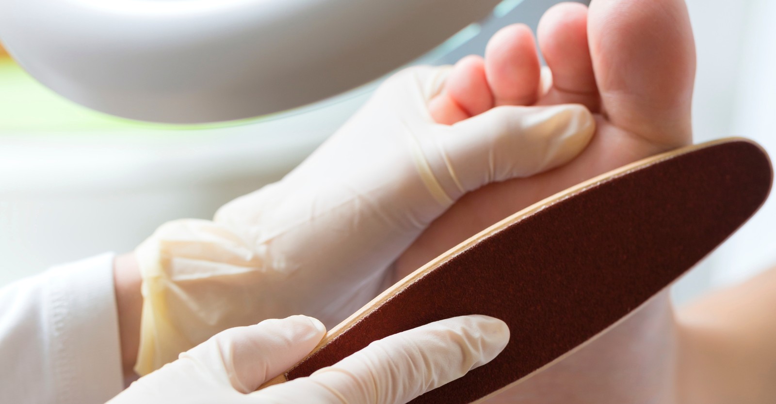 Foot Dresser
