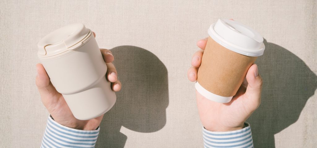 Reusable Coffee Cups VS Cardboard Cups